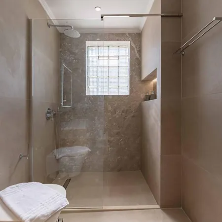 Apartment Helios Retreat 2 *