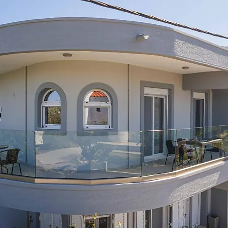 Helios Retreat 2 Αρχάγγελος